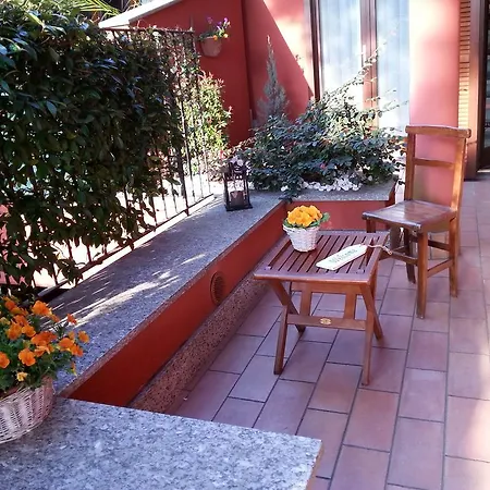 Douglas House Bed & Breakfast *